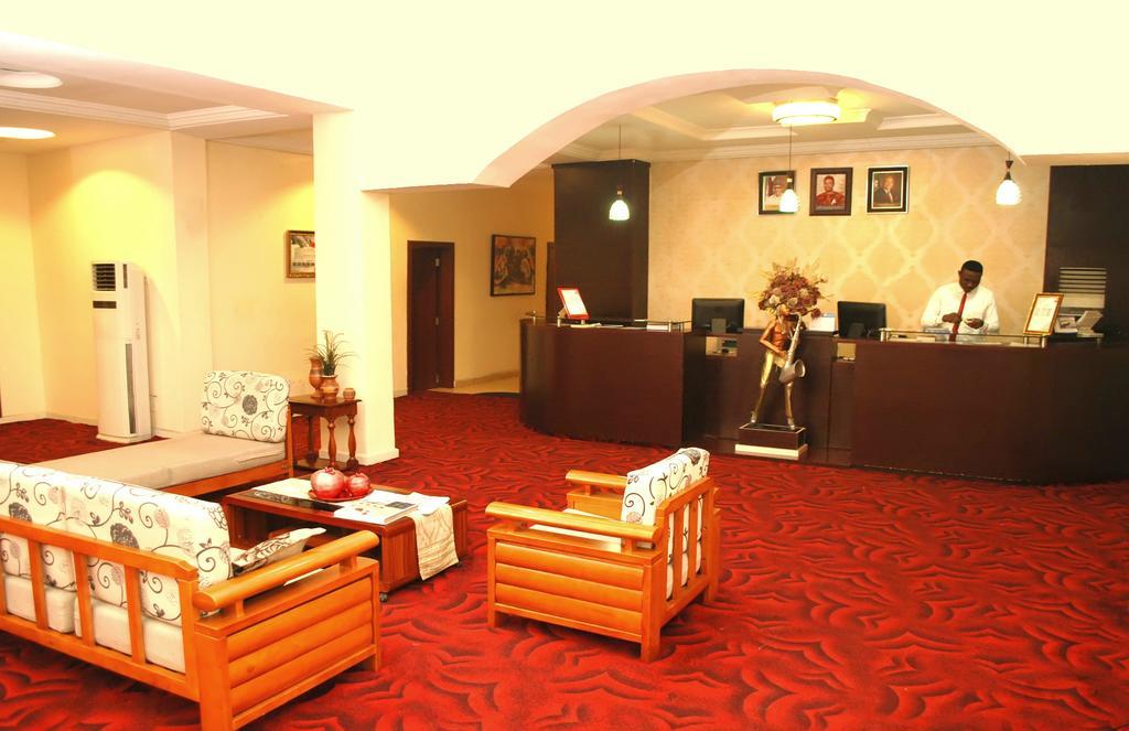 Sweet Spirit Hotel And Suites Danag - 哈科特港 外观 照片