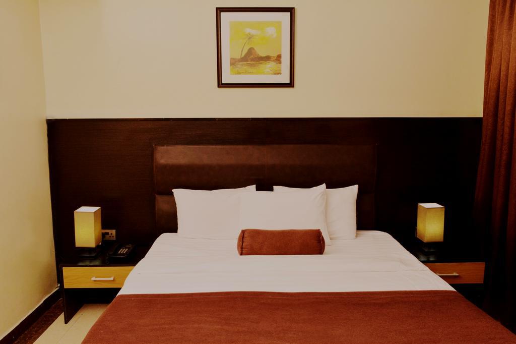 Sweet Spirit Hotel And Suites Danag - 哈科特港 外观 照片