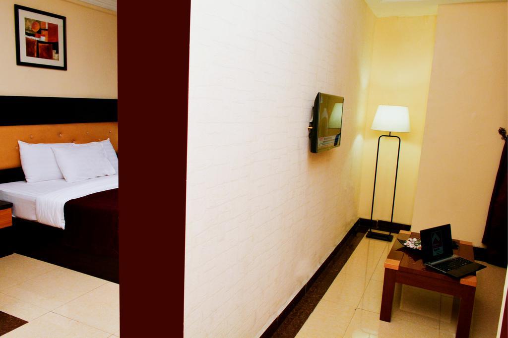 Sweet Spirit Hotel And Suites Danag - 哈科特港 外观 照片